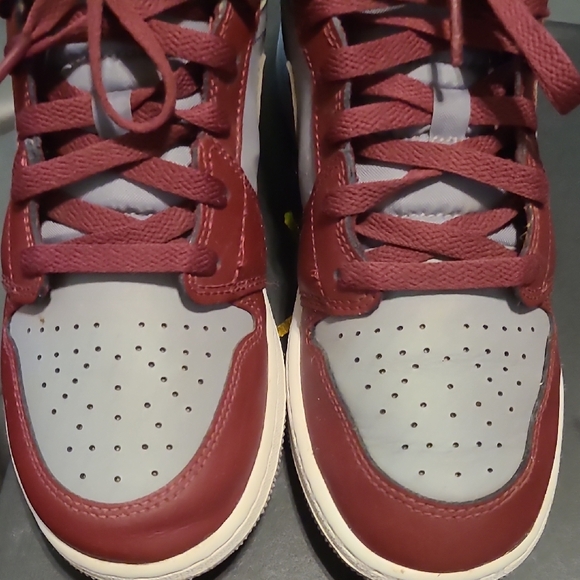 Air Jordan 1 Mid 'Cherrywood Red' - Picture 6 of 8